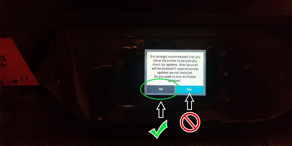 The final step for applying the Non HP Chip Detected fix is to make sure to turn off automatic updates by selecting NO on the warning message.